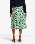 Load image into Gallery viewer, Midi Skirt in Linen - The Posh Loft