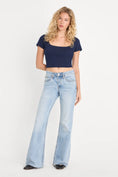 Load image into Gallery viewer, Vintage Low Relaxed Flare Jeans Indigo1288
