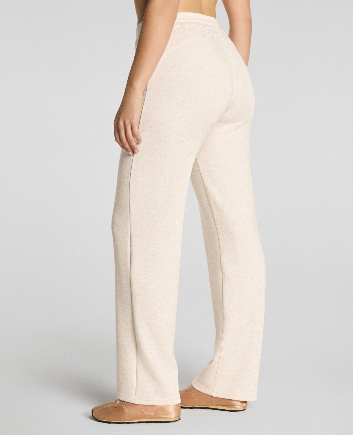 Airessentials Straight Leg Pant - The Posh Loft
