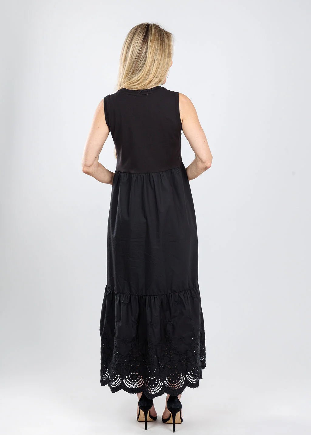 Elliott Lauren Eyelet Maxi Dress Black / S Elliott Lauren Eyelet Maxi Dress Black / S