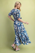 Load image into Gallery viewer, Floral Print Tiered Dress - The Posh Loft
