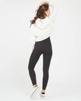 Load image into Gallery viewer, Look At Me Now Seamless Leggings - The Posh Loft
