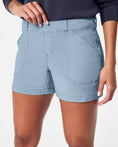 Load image into Gallery viewer, Stretch Twill Short 4" - The Posh Loft
